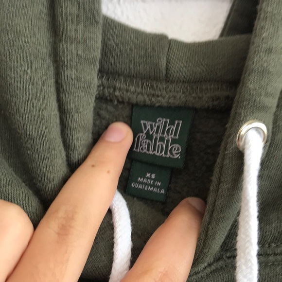 wild fable cropped hoodie - Picture 3 of 4